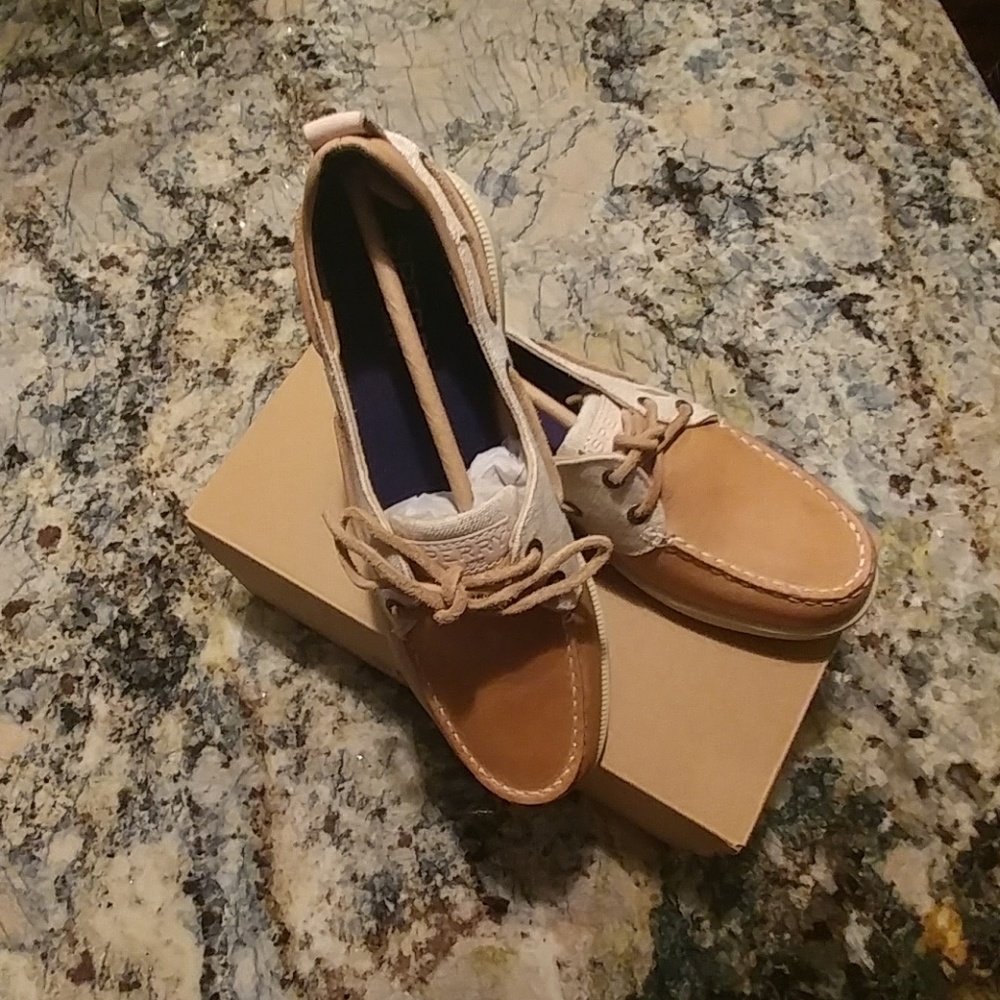 Sperry oasis dock linen oat size 7.5M - Picture 2 of 5